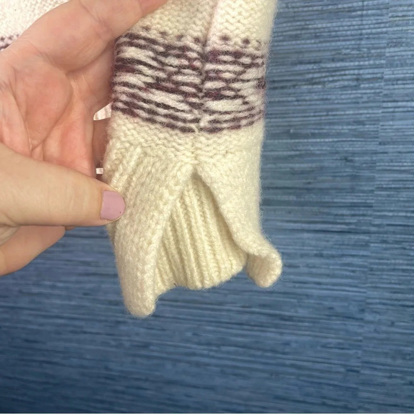 Urban Research 100% Wool Southwestern Style Pull Over Vest - Picture 6 of 7